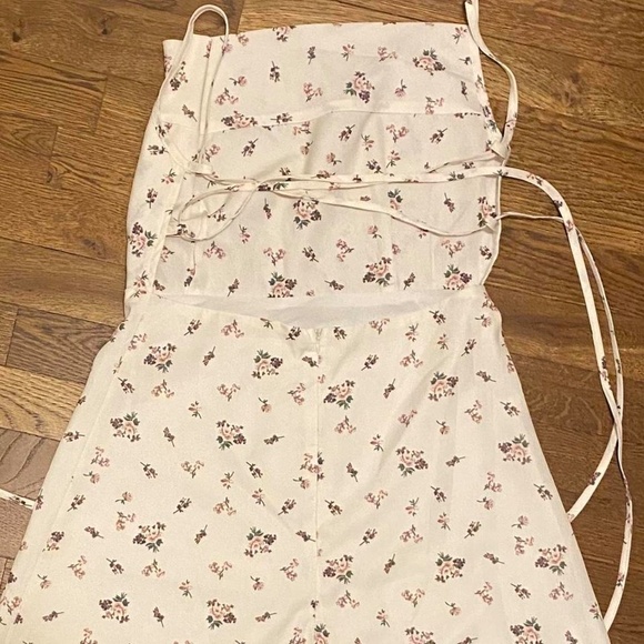 Open back floral midi dress - Picture 4 of 7